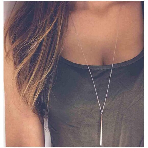 Versatile Long Y-Necklace in Eco-Friendly Metal - Dainty & Secure Clasp - Picture 2 of 7